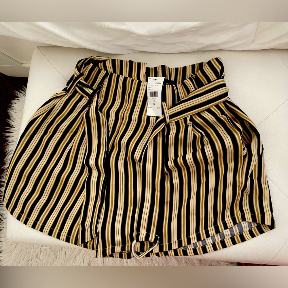 Fashion. nova Marine tan belted shorts